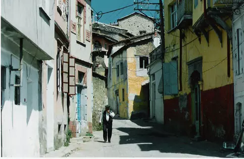 Calle de Bergama, Turquía<br>Foto por Mirta Fernandez